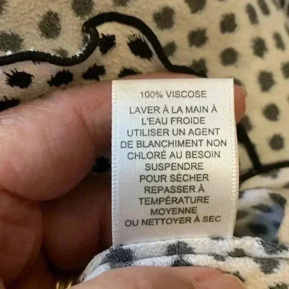 Lord & Taylor,  light, airy and flowing tunic, white with black pattern and trim - Picture 8 of 10